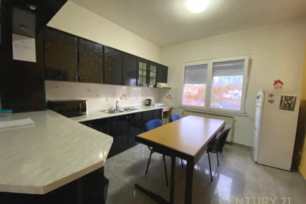 TEK STADIUMI DINAMO JAPIM ME QIRA AMBIENT PER ZYRA