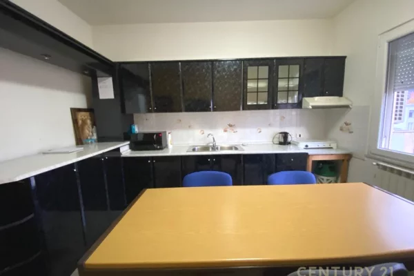 TEK STADIUMI DINAMO JAPIM ME QIRA AMBIENT PER ZYRA