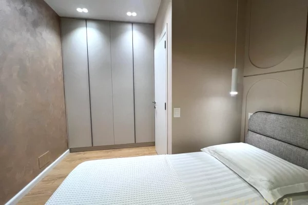 Shtepi me qera Apartament ne Tirane, 2+1, Mobilimi E mobiluar, Pagesa 1,650  Euro.
