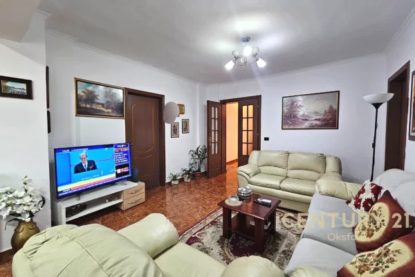 Shtepi ne shitje 2+1 ne Tirane - 156,000 Euro