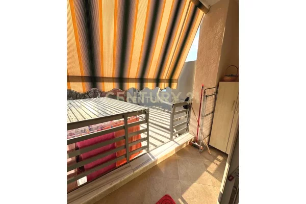 Shtepi ne shitje Apartament ne Tirane, 2+1, Mobilimi E mobiluar, Pagesa 250,000  Euro.