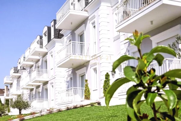 Shtepi me qera 2+1 ne Tirane - 2,000 Euro