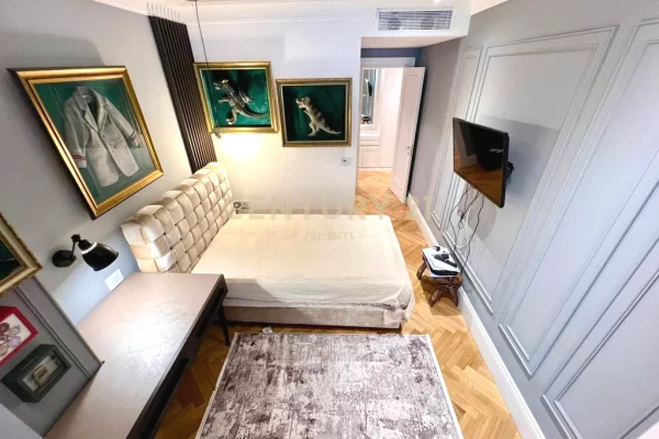 Shtepi ne shitje Apartament ne Tirane, 2+1, Mobilimi E mobiluar, Pagesa 369,000  Euro.