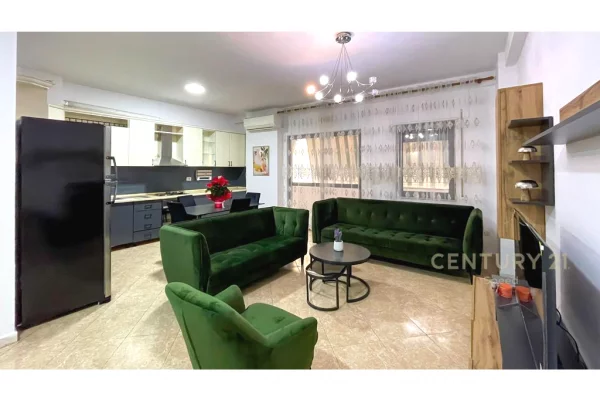 Shtepi me qera 2+1 ne Tirane - 750 Euro