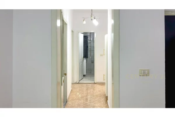 Shtepi me qera Apartament ne Tirane, 2+1, Mobilimi E mobiluar, Pagesa 750  Euro.
