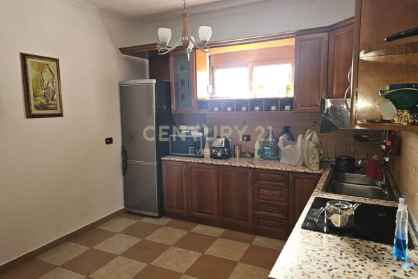 House for Sale 2+1 in Tirana - 240,000 Euro