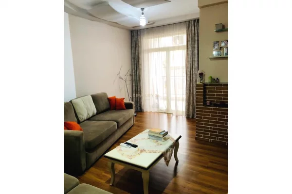 Shtepi me qera 1+1 ne Tirane - 600 Euro