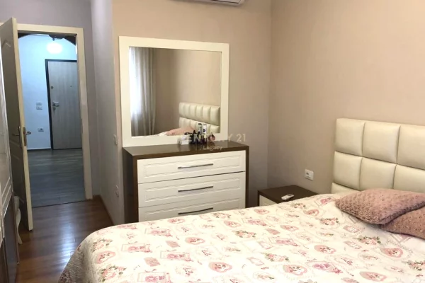 Shtepi me qera Apartament ne Tirane, 1+1, Mobilimi E mobiluar, Pagesa 600  Euro.