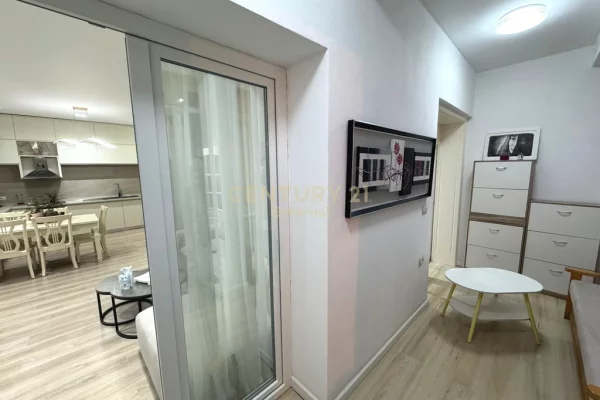 Shtepi me qera Apartament ne Tirane, 2+1, Mobilimi E mobiluar, Pagesa 800  Euro.