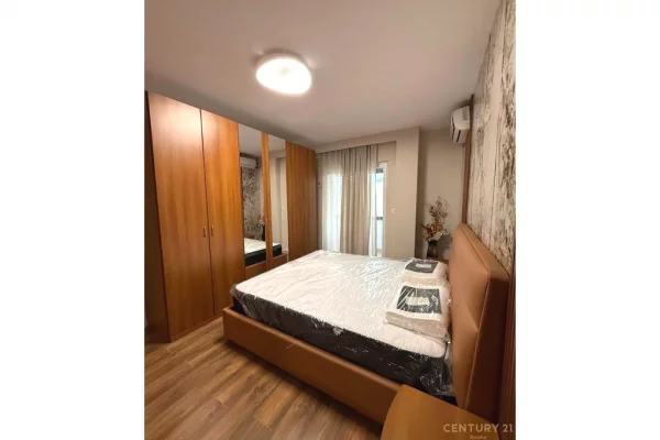 Shtepi me qera Apartament ne Tirane, 2+1, Mobilimi E mobiluar, Pagesa 1,050  Euro.