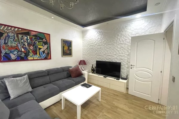 Shtepi me qera 2+1 ne Tirane - 600 Euro