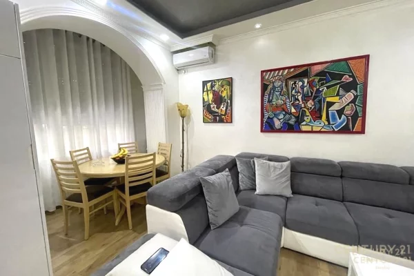 Shtepi me qera 2+1 ne Tirane - 600 Euro