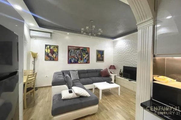 Shtepi me qera 2+1 ne Tirane - 600 Euro