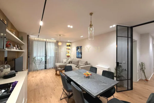 Shtepi ne shitje 2+1 ne Tirane - 349,000 Euro