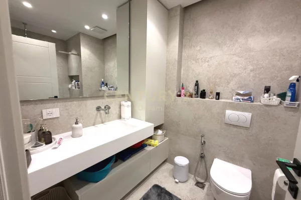 Shtepi ne shitje Apartament ne Tirane, 2+1, Mobilimi E mobiluar, Pagesa 349,000  Euro.