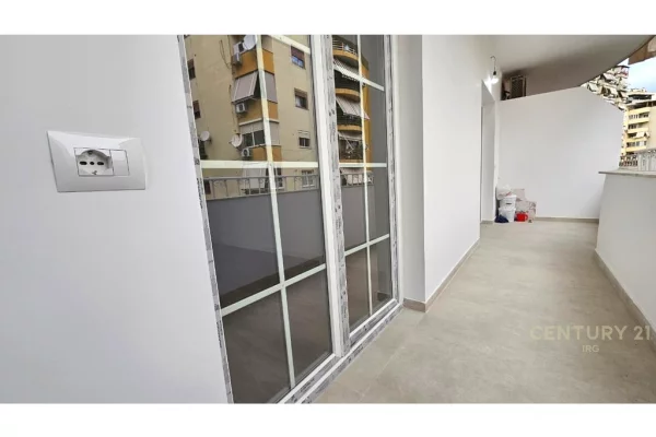 Shtepi ne shitje Apartament ne Tirane, 2+1, Mobilimi Bosh, pa mobiluar, Pagesa 255,000  Euro.