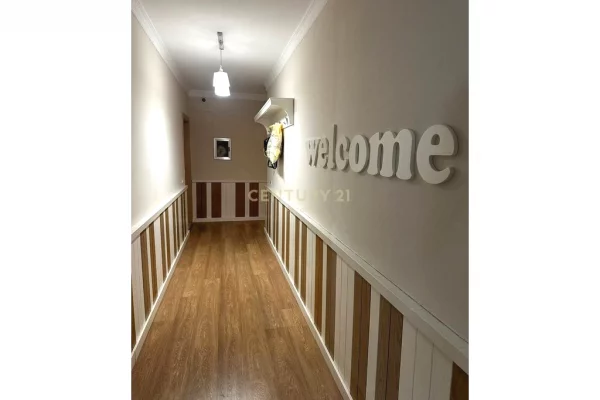 Shtepi me qera Apartament ne Tirane, 3+1, Mobilimi E mobiluar, Pagesa 1,500  Euro.