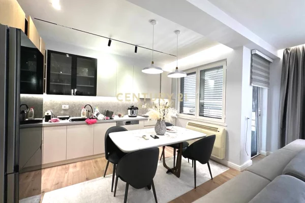 Shtepi ne shitje 3+1 ne Tirane - 355,000 Euro