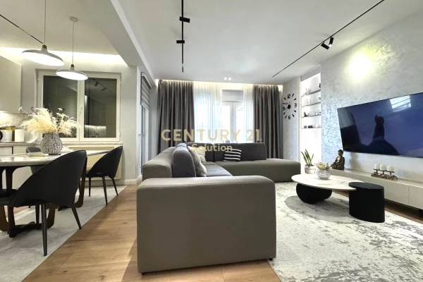 Shtepi ne shitje 3+1 ne Tirane - 355,000 Euro