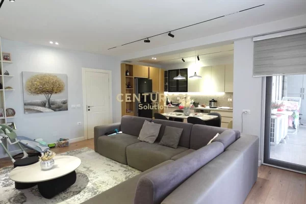 Shtepi ne shitje Apartament ne Tirane, 3+1, Mobilimi E mobiluar, Pagesa 355,000  Euro.