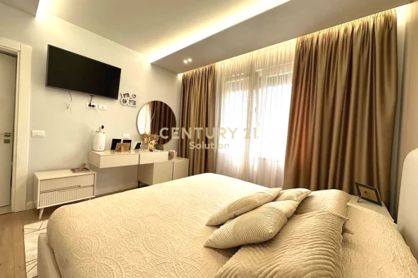 Shtepi ne shitje Apartament ne Tirane, 3+1, Mobilimi E mobiluar, Pagesa 355,000  Euro.