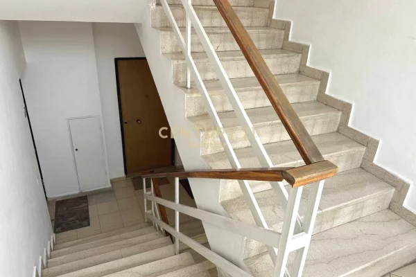 Shtepi ne shitje Apartament ne Tirane, 3+1, Mobilimi E mobiluar, Pagesa 355,000  Euro.