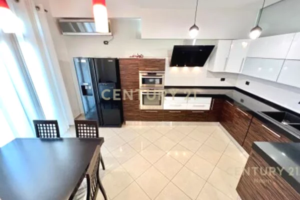 Shtepi me qera Apartament ne Tirane, 2+1, Mobilimi E mobiluar, Pagesa 800  Euro.