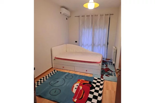 Shtepi me qera Apartament ne Tirane, 2+1, Mobilimi E mobiluar, Pagesa 650  Euro.
