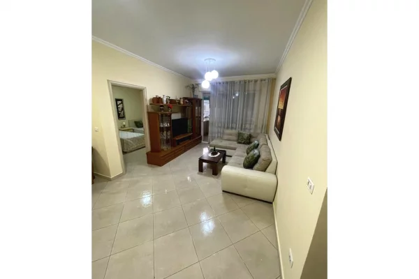 Shtepi me qera 1+1 ne Tirane - 550 Euro