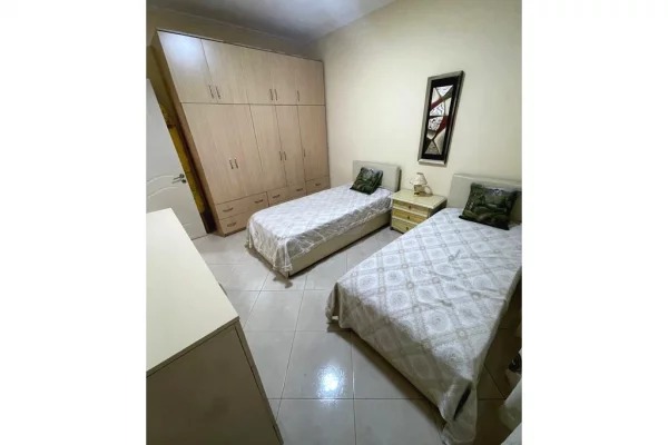 Shtepi me qera Apartament ne Tirane, 1+1, Mobilimi E mobiluar, Pagesa 550  Euro.