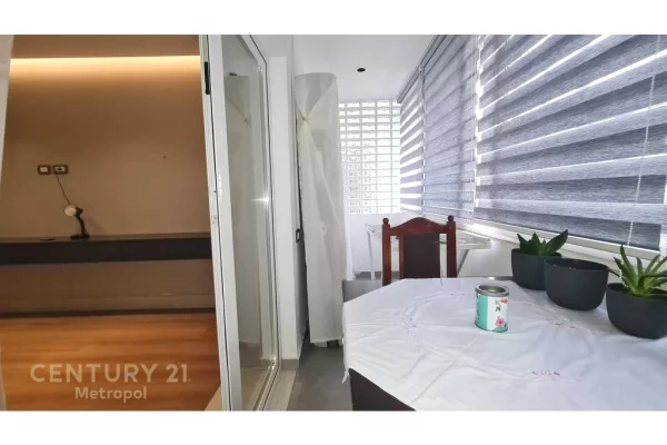 Shtepi ne shitje Apartament ne Tirane, 1+1, Mobilimi E mobiluar, Pagesa 135,000  Euro.