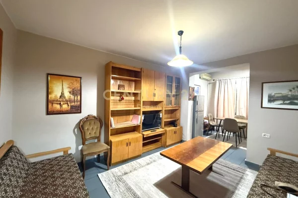 Shtepi me qera 1+1 ne Tirane - 500 Euro