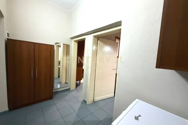 Shtepi me qera Apartament ne Tirane, 1+1, Mobilimi E mobiluar, Pagesa 500  Euro.