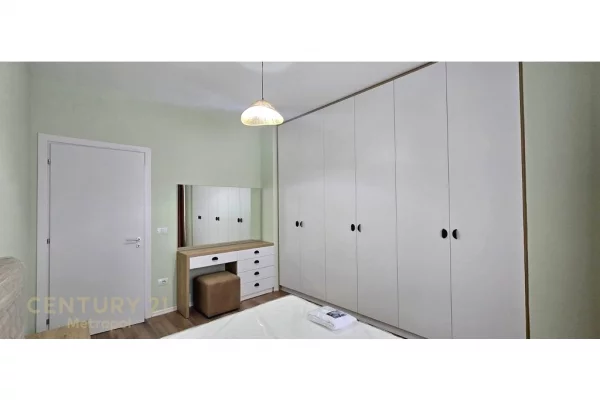 Shtepi me qera Apartament ne Tirane, 1+1, Mobilimi E mobiluar, Pagesa 700  Euro.