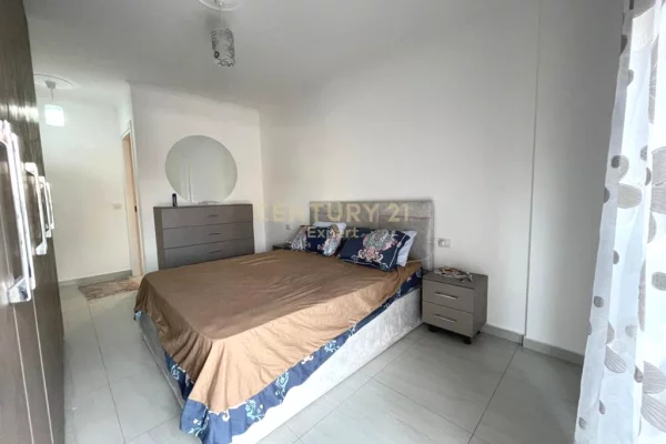 Shtepi me qera Apartament ne Tirane, 2+1, Mobilimi E mobiluar, Pagesa 700  Euro.