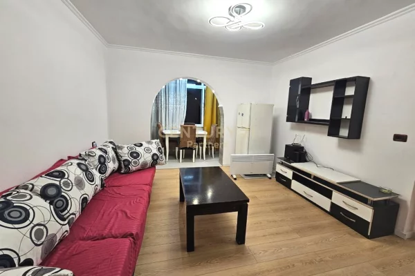 Shtepi me qera 2+1 ne Tirane - 500 Euro