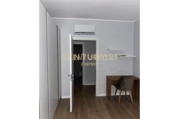 Shtepi me qera Apartament ne Tirane, 2+1, Mobilimi E mobiluar, Pagesa 650  Euro.