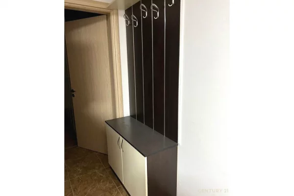 Shtepi ne shitje Apartament ne Tirane, 1+1, Mobilimi E mobiluar, Pagesa 160,000  Euro.