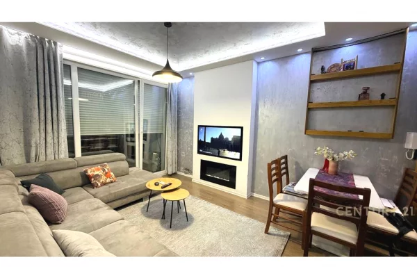 Shtepi me qera 2+1 ne Tirane - 900 Euro