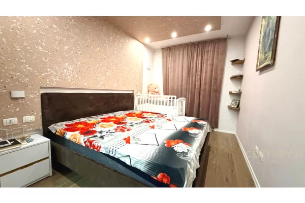 Shtepi me qera 2+1 ne Tirane - 900 Euro