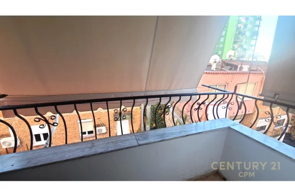 Shtepi me qera Apartament ne Tirane, 1+1, Mobilimi Pjeserisht e mobiluar, Pagesa 600  Euro.