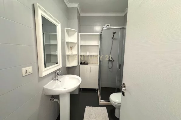 Shtepi me qera Apartament ne Tirane, 2+1, Mobilimi E mobiluar, Pagesa 750  Euro.