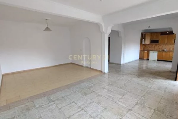 Shtepi ne shitje Apartament ne Tirane, 1+1, Mobilimi E mobiluar, Pagesa 118,000  Euro.