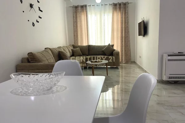 Shtepi me qera 2+1 ne Tirane - 630 Euro