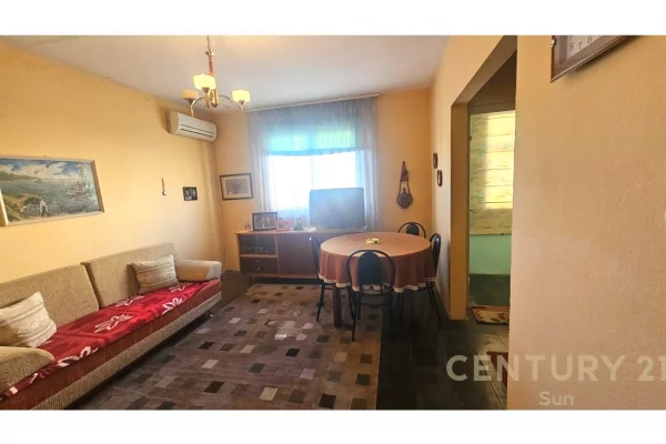 Shtepi ne shitje Apartament ne Tirane, 3+1, Mobilimi Pjeserisht e mobiluar, Pagesa 133,000  Euro.