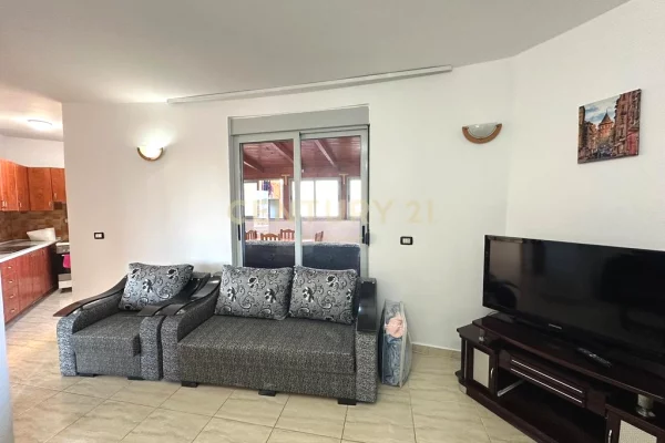Shtepi me qera Apartament ne Tirane, 2+1, Mobilimi E mobiluar, Pagesa 600  Euro.