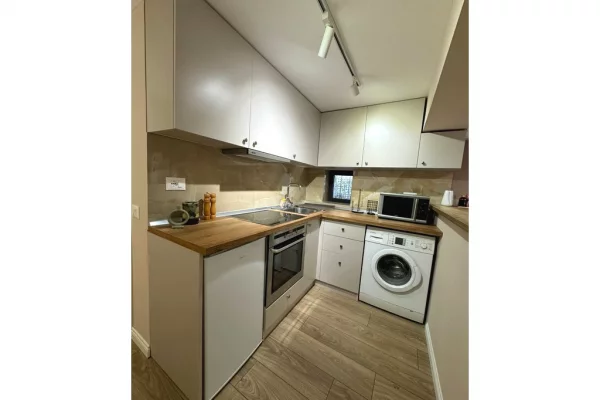 Shtepi me qera Apartament ne Tirane, 2+1, Mobilimi E mobiluar, Pagesa 750  Euro.