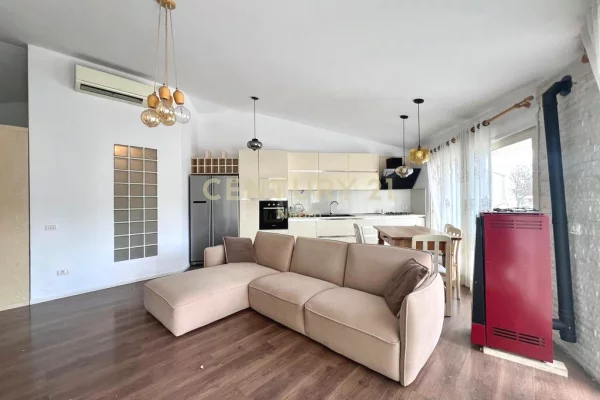 Shtepi me qera 3+1 ne Tirane - 850 Euro