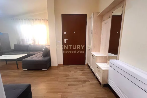 Shtepi me qera Apartament ne Tirane, 2+1, Mobilimi E mobiluar, Pagesa 650  Euro.