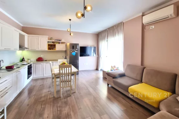 Shtepi me qera 1+1 ne Tirane - 650 Euro